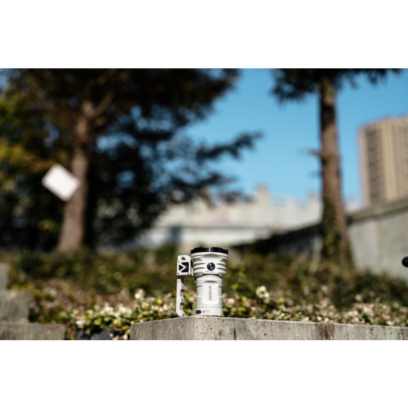 Manker MK38 41500 lumenów wielofunkcyjny szperacz satelitarny latarka LED duży zasięg oświetlenie przenośne