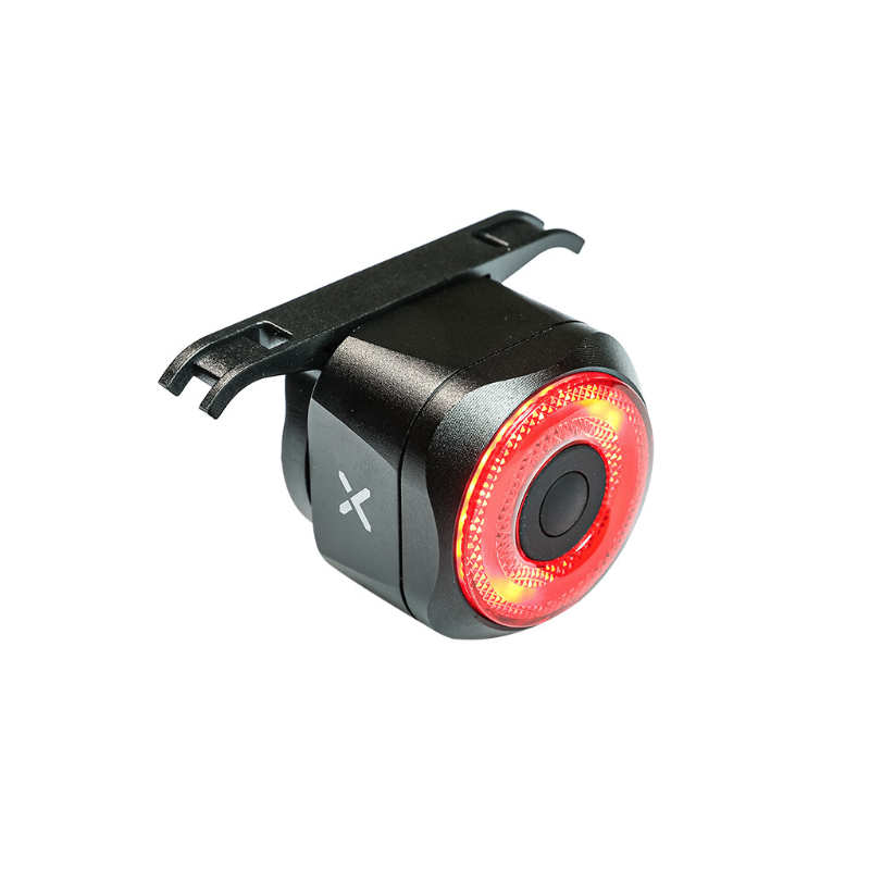 XOSS XR Pro - inteligentne tylne światło roweru z detekcją hamowania i ładowaniem LED wodoodporne CE
