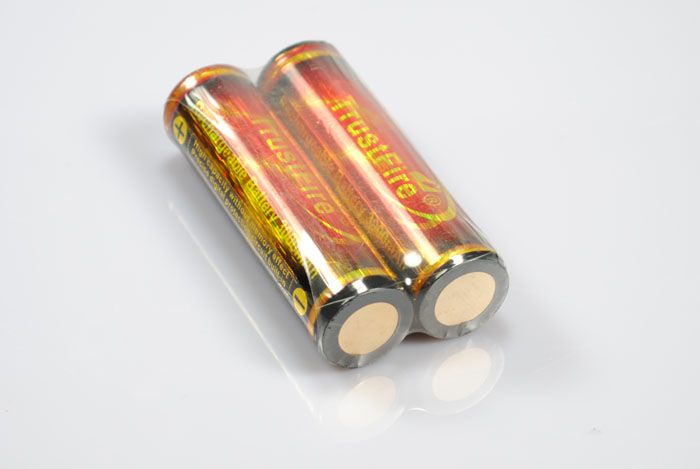 TrustFire 18650 chroniony akumulator litowo-jonowy 3000mAh o wysokiej pojemności, bezpieczne źródło zasilania dla gadżetów