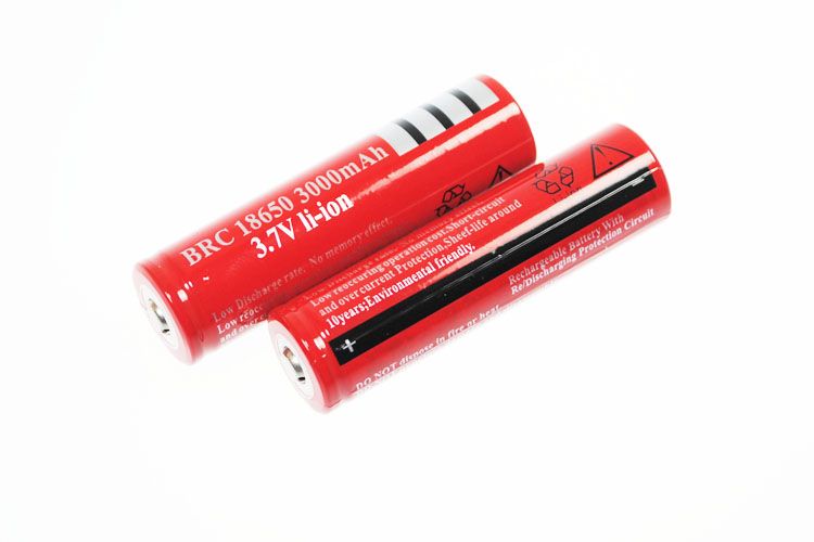 UltraFire BRC 3000mAh 3.7V Li-ion Akumulator Ładowalny o Długotrwałej Mocy do Latarek i Aparatów