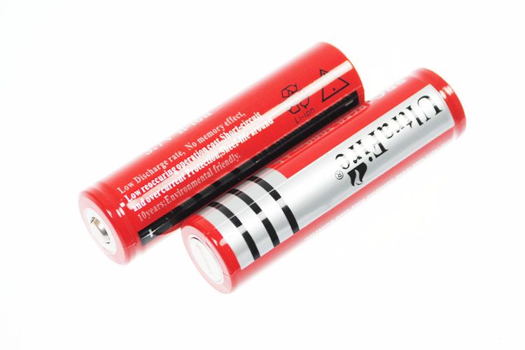 UltraFire BRC 3000mAh 3.7V Li-ion Akumulator Ładowalny o Długotrwałej Mocy do Latarek i Aparatów