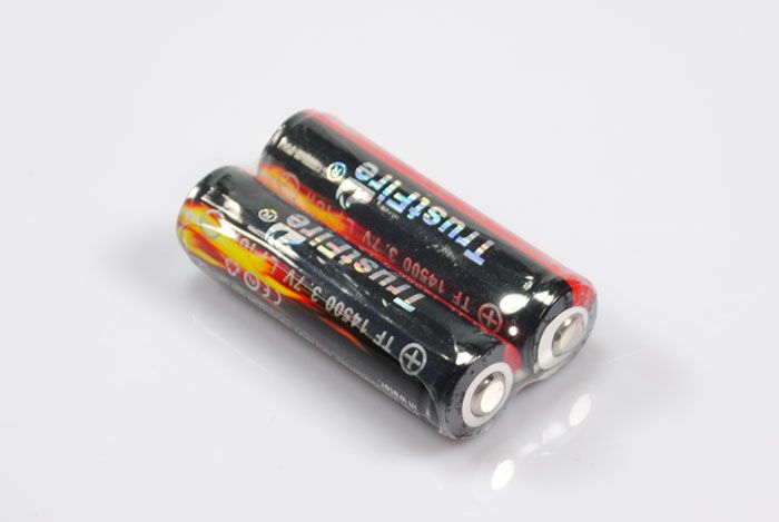 TrustFire 14500 Ładowalna bateria Li-ion 900mAh o dużej pojemności, ekologiczna i uniwersalna para baterii