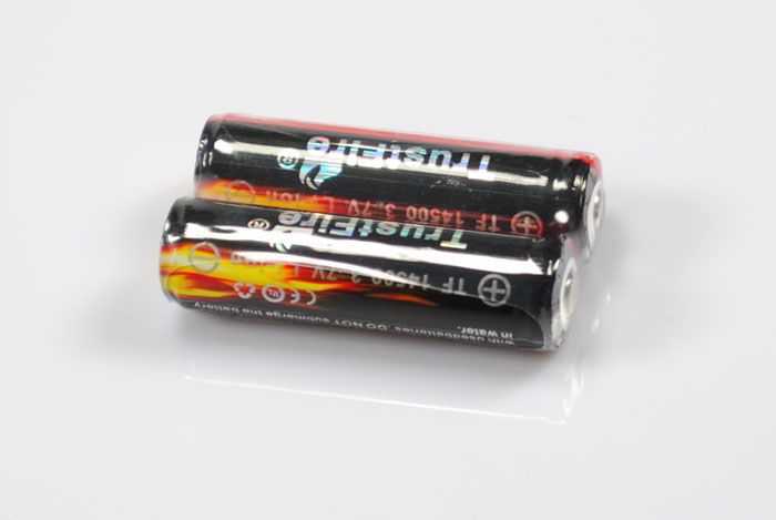 TrustFire 14500 Ładowalna bateria Li-ion 900mAh o dużej pojemności, ekologiczna i uniwersalna para baterii