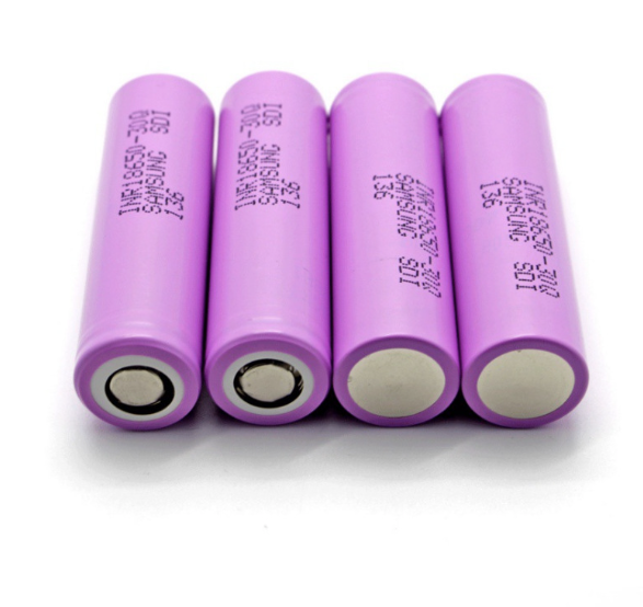 Mocny Akumulator 18650 30Q 3.7V 3000mAh - Zestaw 4 sztuk do latarek i e-papierosów
