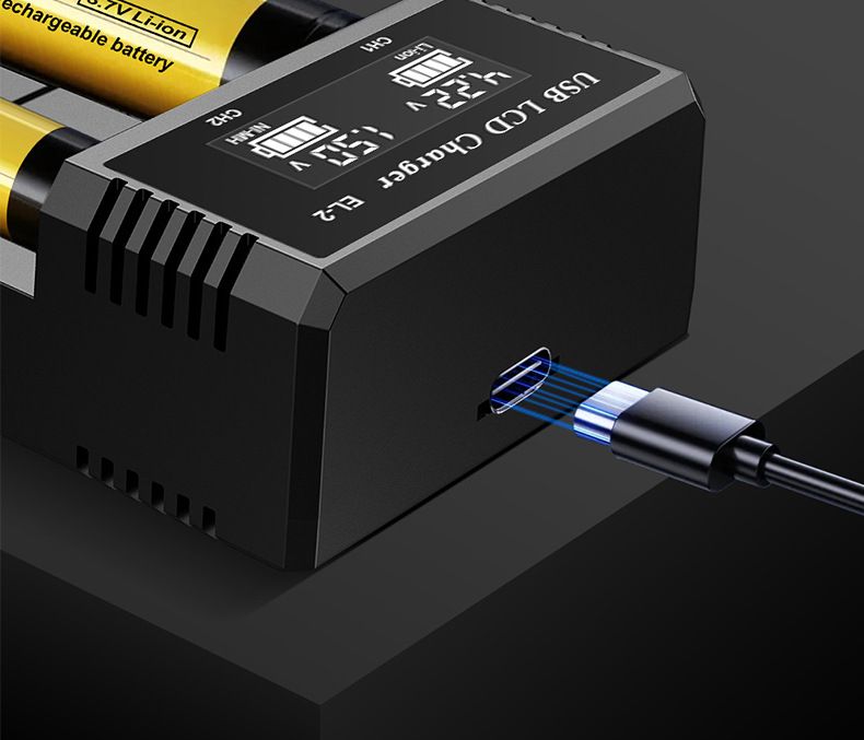 Inteligentna ładowarka USB LCD do akumulatorów 18650 oraz AA AAA z wyświetlaczem statusu ładowania baterii